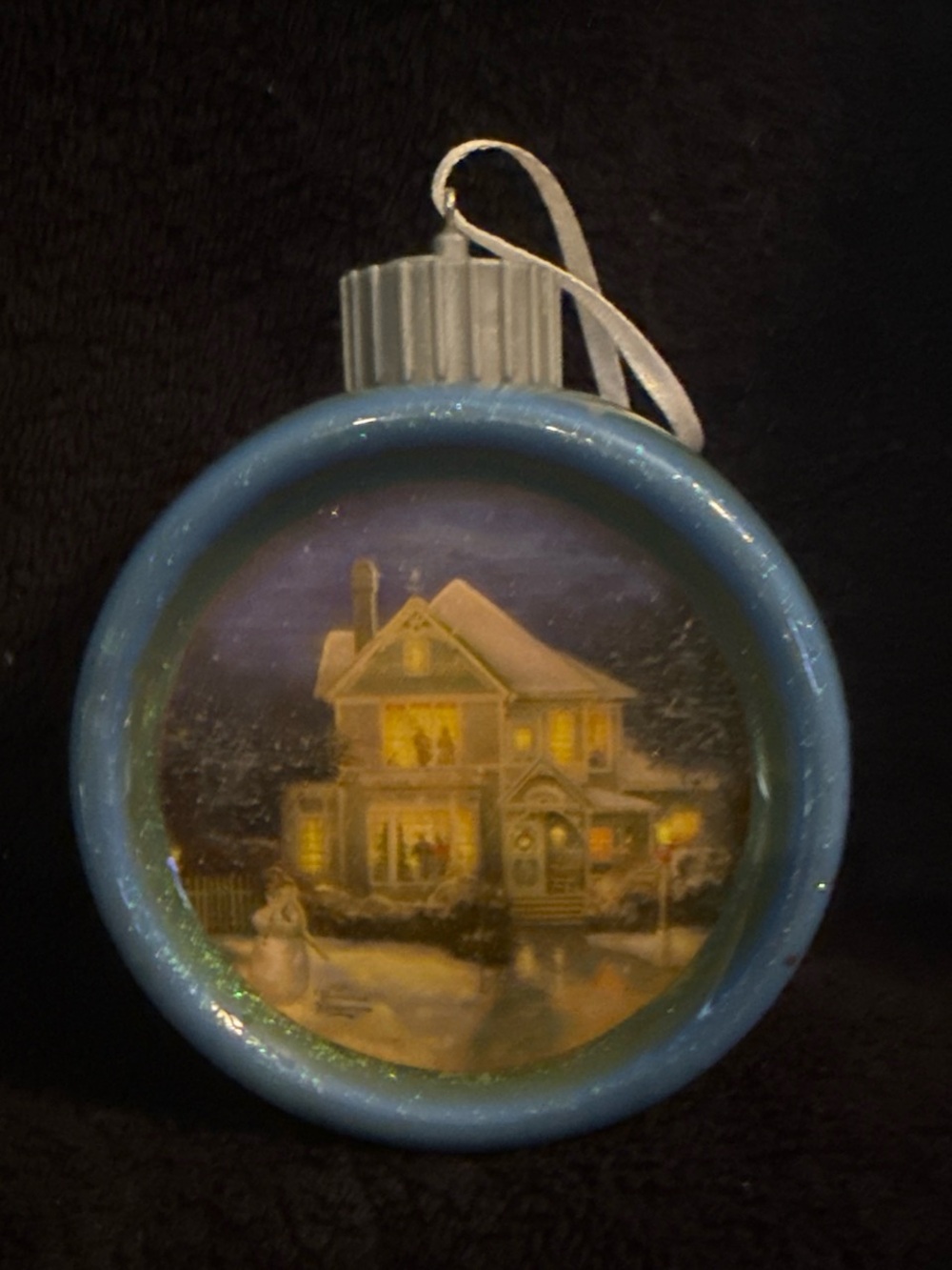 Hallmark Thomas Kinkade 2012 Lighted Christmas Holiday Cheer Ornament